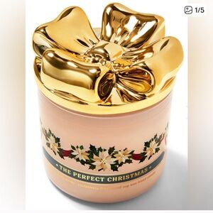 Bath‎ & Body Works The Perfect Christmas Candle 14.5oz with Gold Bow Lid NEW